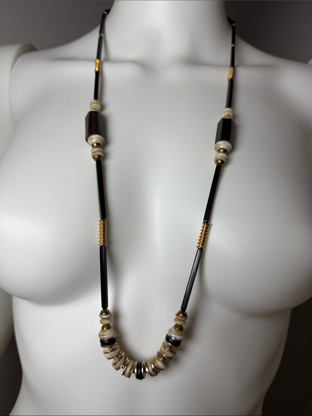 Elegant Vintage Black and Gold Beaded Long Necklace - Women Jewelry